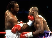 刘易斯VS泰森_拉曼_乌西克：巅峰对决的战术与力量博弈