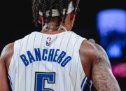 黄蜂双枪难破魔术铁壁防守_班凯罗32分率队四杀横扫