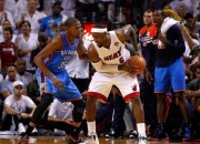 热火三分雨克雷霆双塔_詹姆斯首冠开启王朝征程