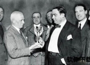 1930年乌拉圭世界杯_东道主首冠与百年独立盛典