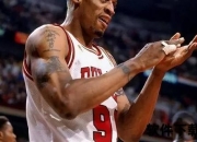 罗德曼大虫绰号由来揭秘_从NBA篮板王到独特个性符号的蜕变之路