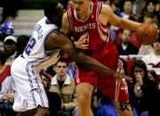 姚明效力球队全解析：上海大鲨鱼与休斯顿火箭