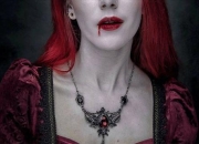 血布由来探秘：血腥名称背后的起源传说与真实故事