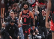 球哥左膝重伤康复进展-公牛训练营复出成疑