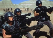 星河战队：孤胆英雄的无尽深渊生存挑战与终极试炼